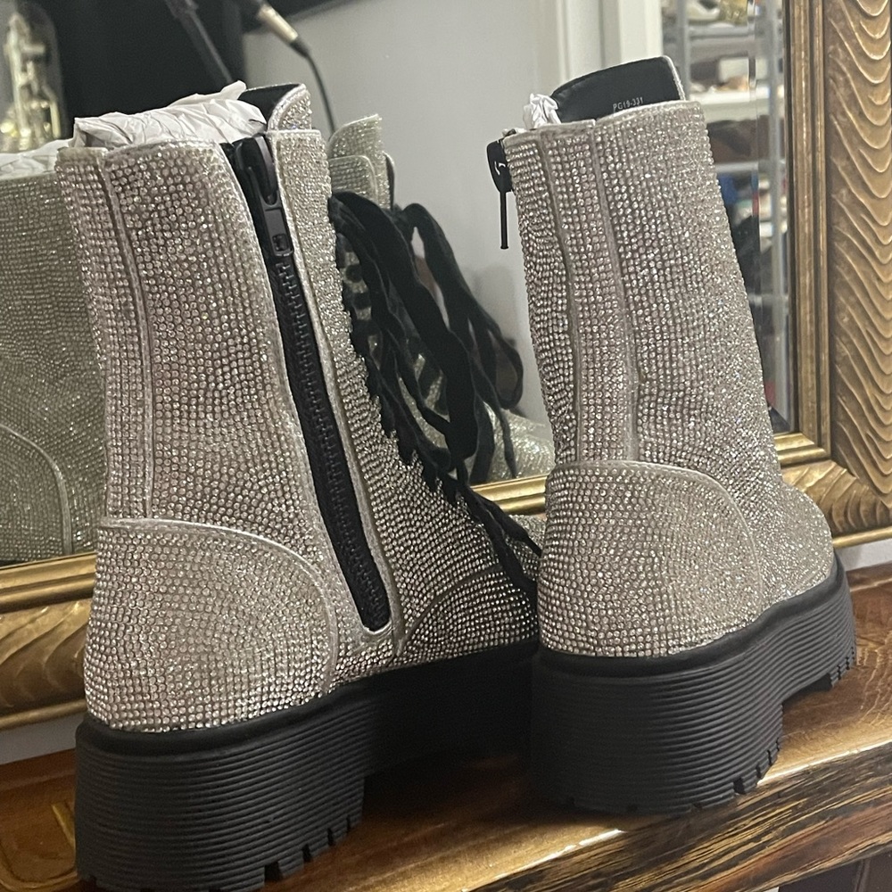 Combat Boots - Picture 5 of 8